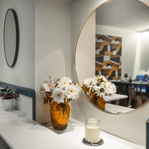 Carlitos Mirror Area